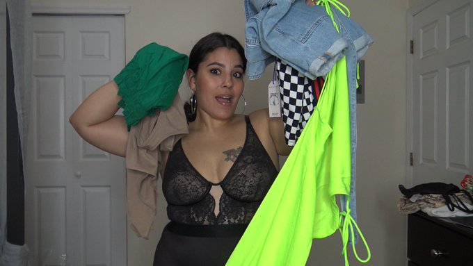 FASHION NOVA TRY ON HAUL VIDEO: https://t.co/iC6NnGXyaD https://t.co/vNcMnDhtIE