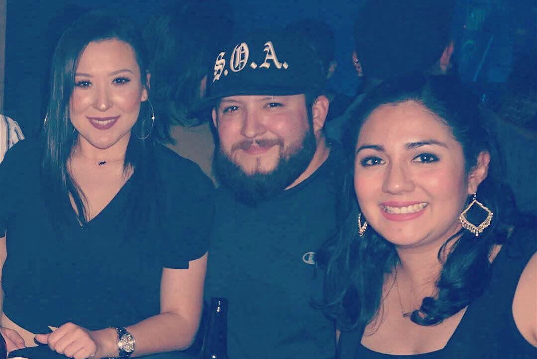 elyse_e07's tweet photo. Family Over Everything... Always and Forever πππ» #soundsofarson #coldbrew #laredotx #gig https://t.co/5VZz7AMBXu