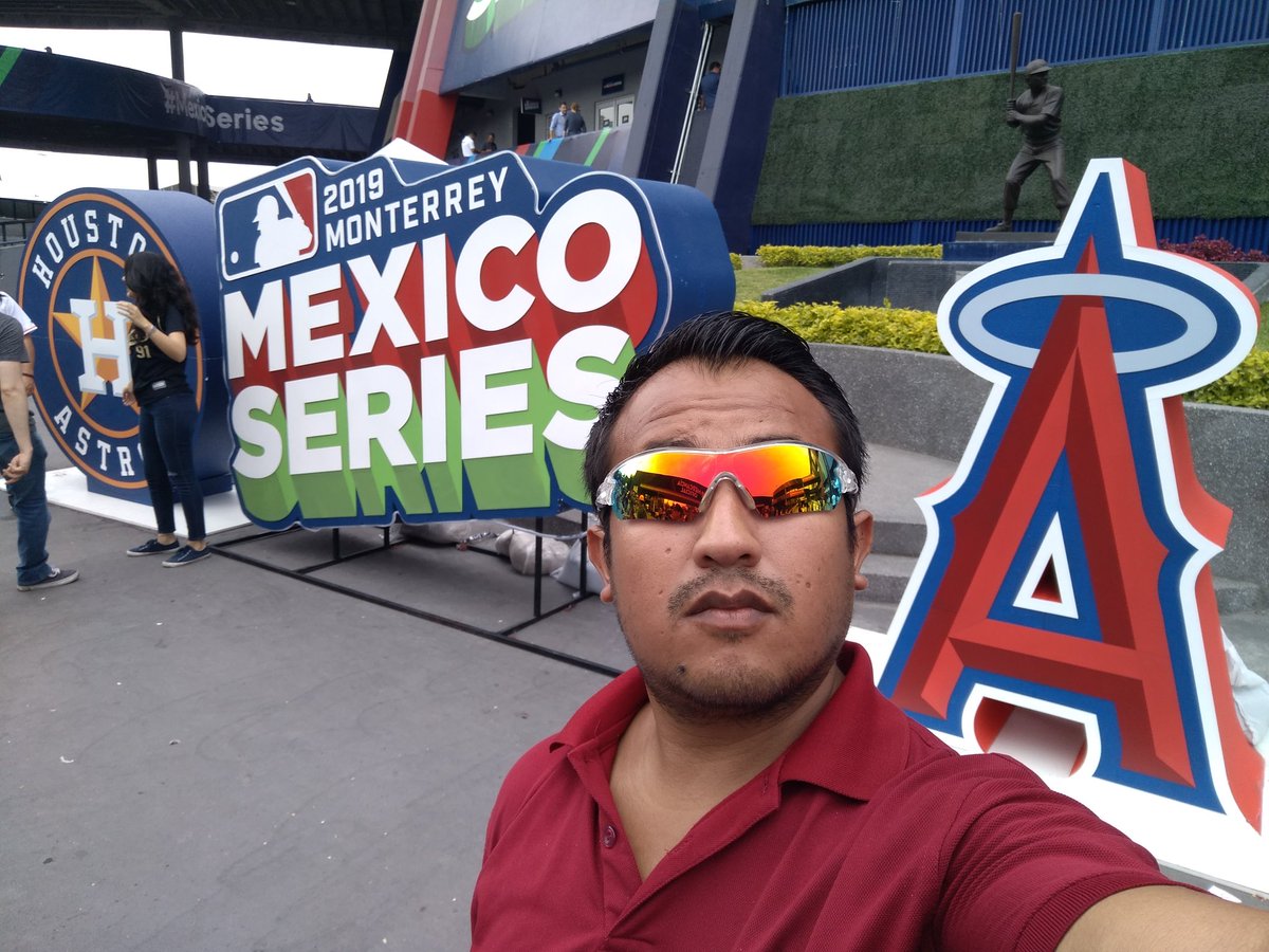 AlbertoCruzFr's tweet photo. Presente en la #MexicoSeries
#Monterrey
#PalacioSultan
#Astros
#Angelinos
#ReyDeLosDeportes https://t.co/1hHdXCjSv8