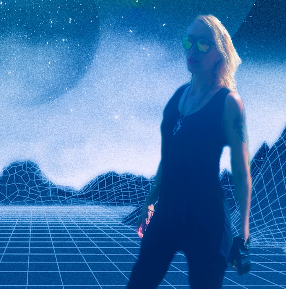 Night Drifter is now on <a href="/bandcamp/">bandcamp</a> ! Get the upcoming #Single there now 🕺🔪 #darkwave #indiepop #retro>>nightdrifter.bandcamp.com<<