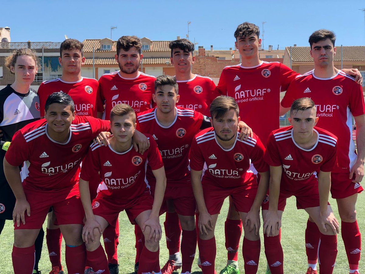 EFMolinaOficial's tweet photo. #BASES| El equipo #Juvenil ha finalizado hoy su #Temporada visitando #LasTejeras para enfrentarse a @UDLosGarres. 

Enhorabuena a todos nuestros #Futbolistas y #CuerpoTecnico por su trabajo y dedicación durante todo el año. https://t.co/lsBMV3Uavk