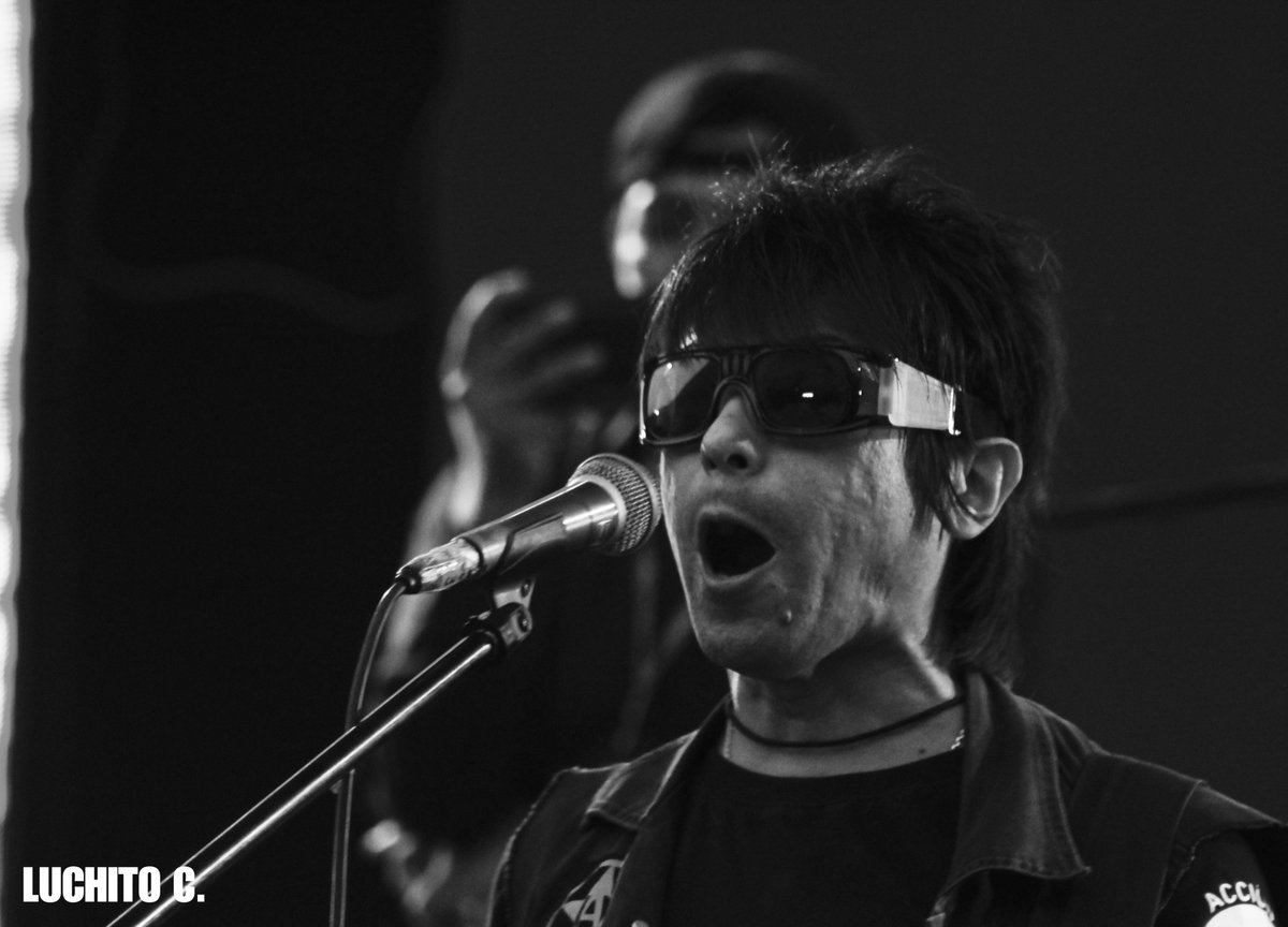 Psicosisska's tweet photo. Hoy es el cumpleaños de @PedroBPsicosis , a dejarle saludos por aquí y por instagram @Psicosisska 
#PsicosisSka #SkaPeruano #RockPeruano #Ska #SkaPeru #PeruSka #SkaLatinoamericano #PedroBejar https://t.co/qsFtXo7zFb