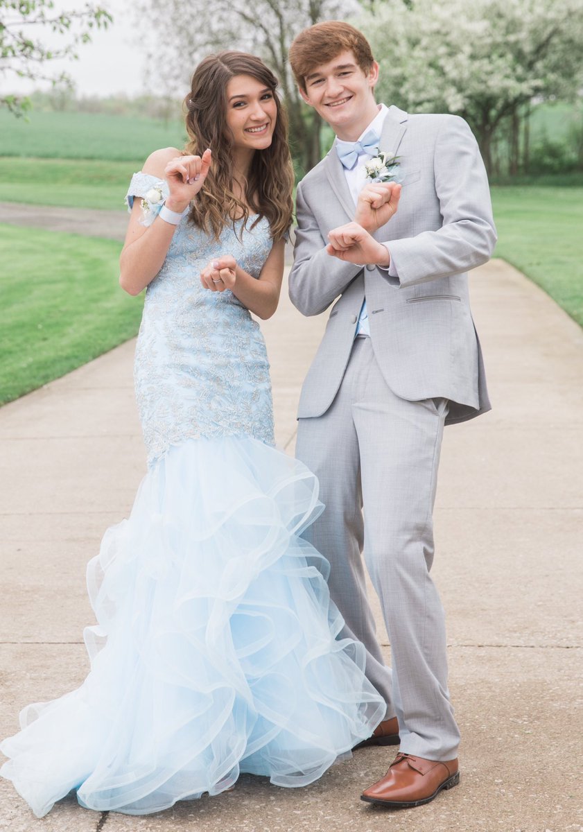 Luke_Chaddock's tweet photo. Woah, prom was great https://t.co/nhIOEpEere