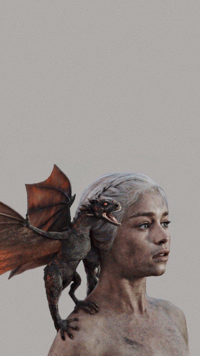 infinitrywar's tweet photo. protect daenerys targaryen at all costs https://t.co/EJYdXlEHGN