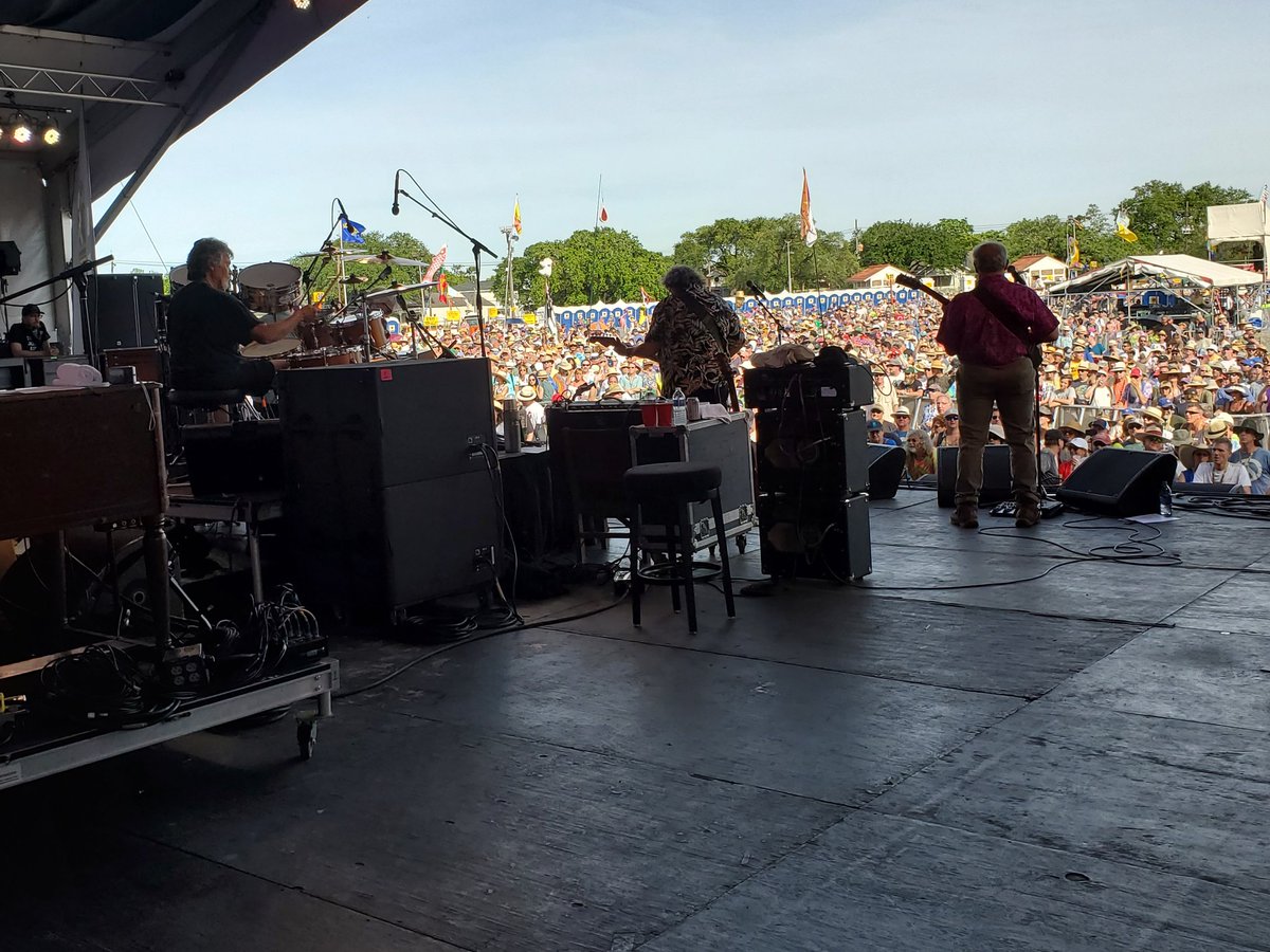 Rads on gentilly stage #JazzFest50 #noradiators
