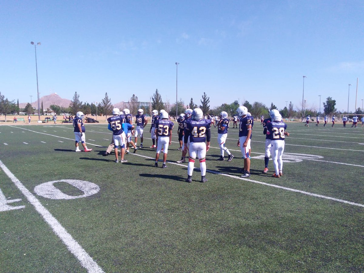 oficialPVC's tweet photo. Hoy vencimos en  #Semifinales a los #Bulldogs del #CBTIS122 de #Chihuahua por marcador de 30-6. Con el orgullo de estar en #LaGranFinal de la #FACHAC  
#NuestroTalento #NuestroOrgullo #OrgulloPVC #SomosApaches🏈
@Davidhdzniurk  @lobosuadec @DeportesUAdeCUT https://t.co/VsNV6ZCHOm