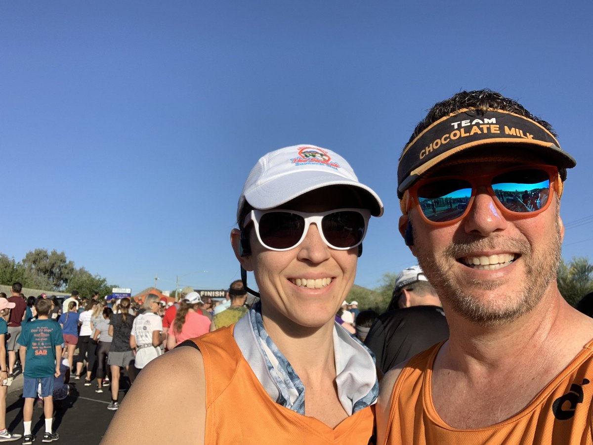AzRobChef's tweet photo. #TeamChocolateMilk #realwork #CincodeMayorun #10K #runSAR #runtucson a Great Family Fiesta over 1100 today! https://t.co/Y9QFGmfc8i