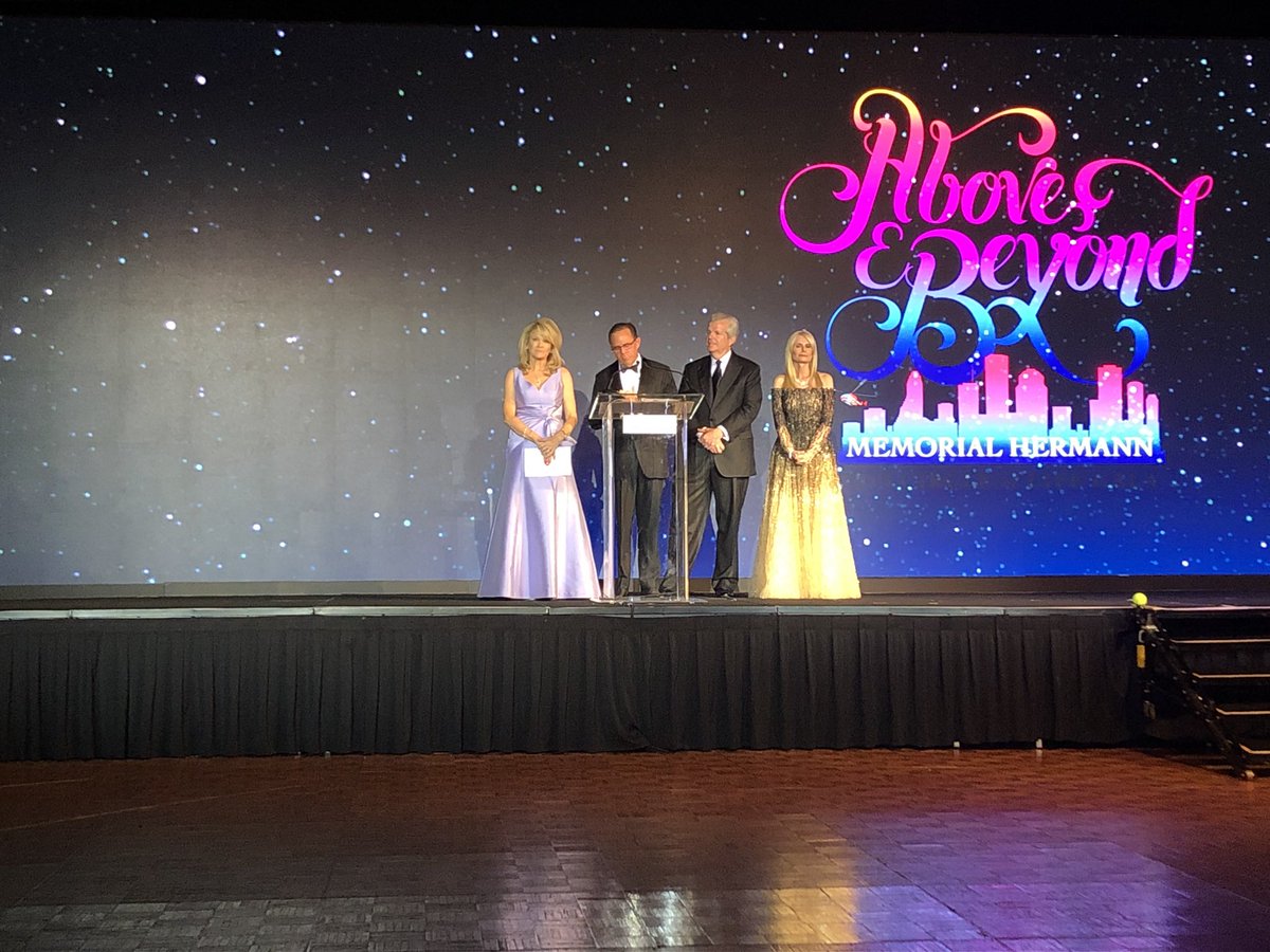 ABC13CourtneyC's tweet photo. Still thinking of the incredible stories we heard at last night’s @memorialhermann #CircleOfLifeGala. So thankful for the Life Flight team, their daily life-saving efforts &amp; generous people that support this cause! 🚁 https://t.co/l1sICzCVRO