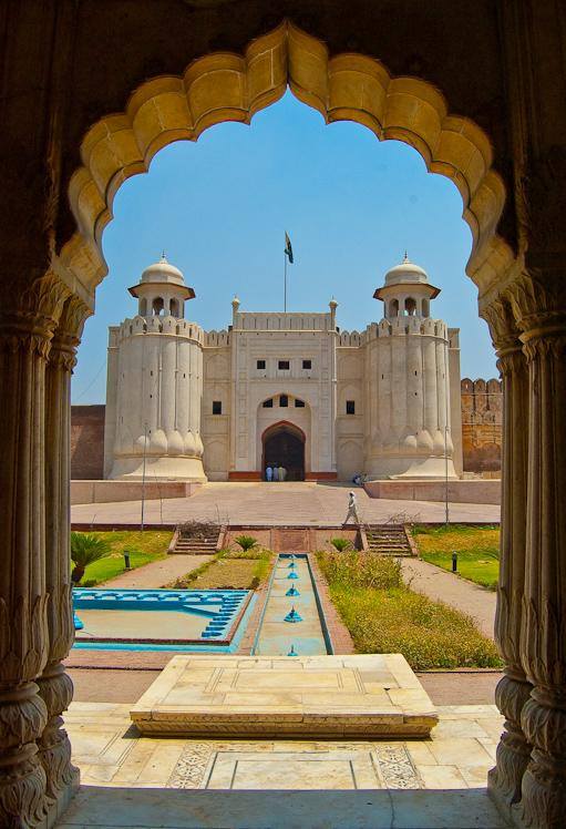 Pakistan Tour Guide tweet media