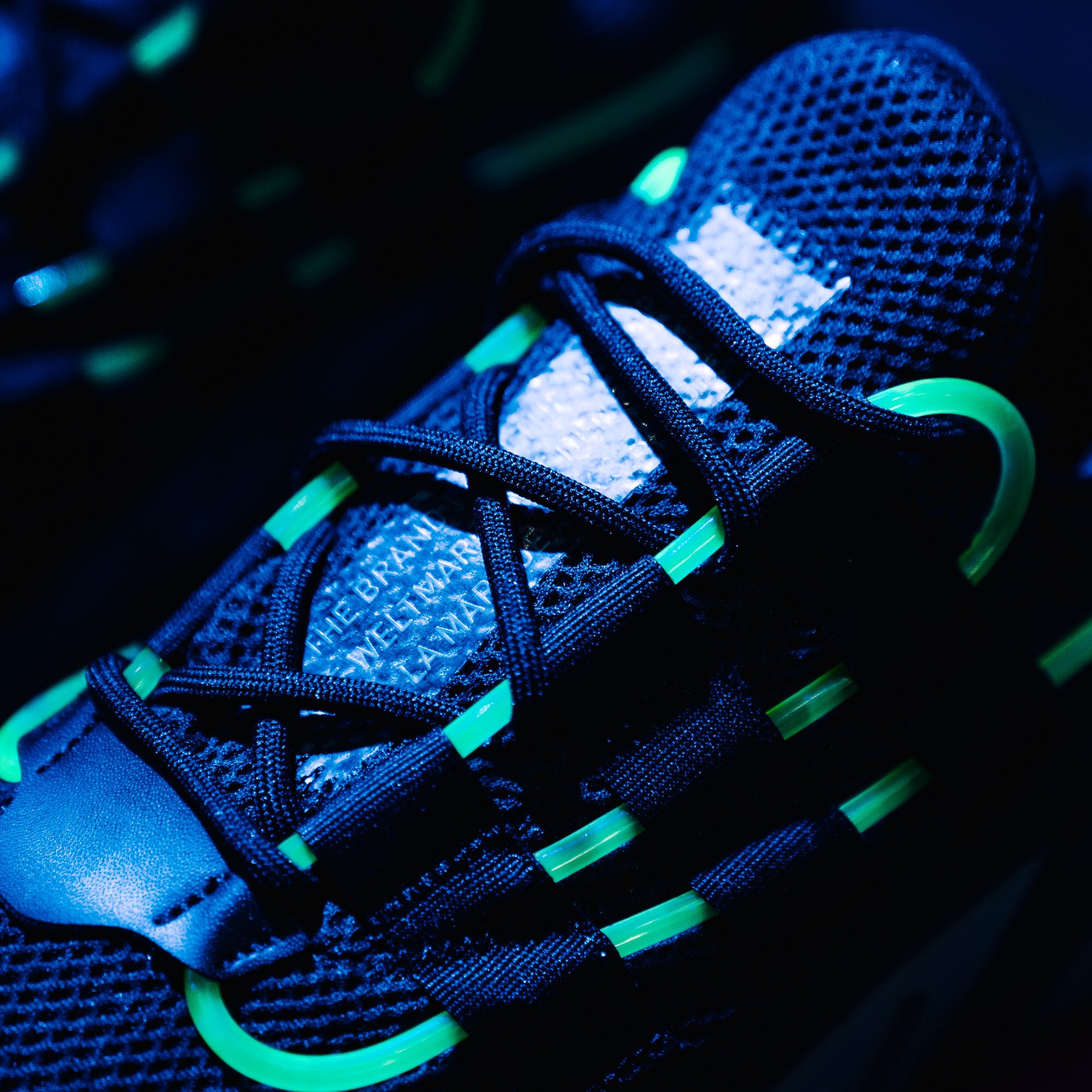 adidas lxcon dart frog