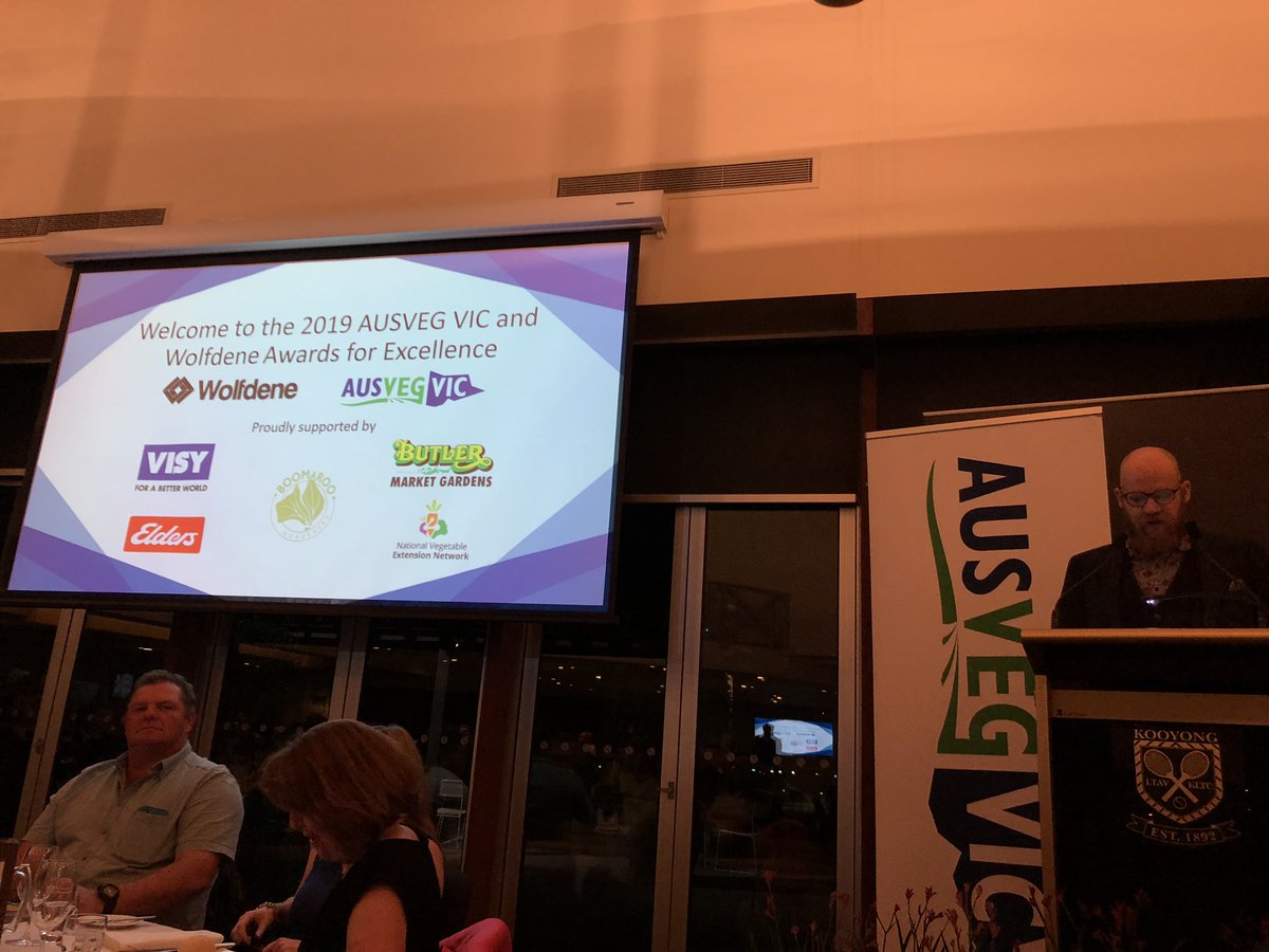 GrowingVegBizs's tweet photo. Congratulations to Mark and Darren Schreurs from Peter Schreurs & Sons for winning the 2019 R&D #Adoption #Award at the AUSVEG VIC Awards for Excellence! #VegNET is proud to sponsor this award for the third consecutive year. https://t.co/Gpm5289iQZ