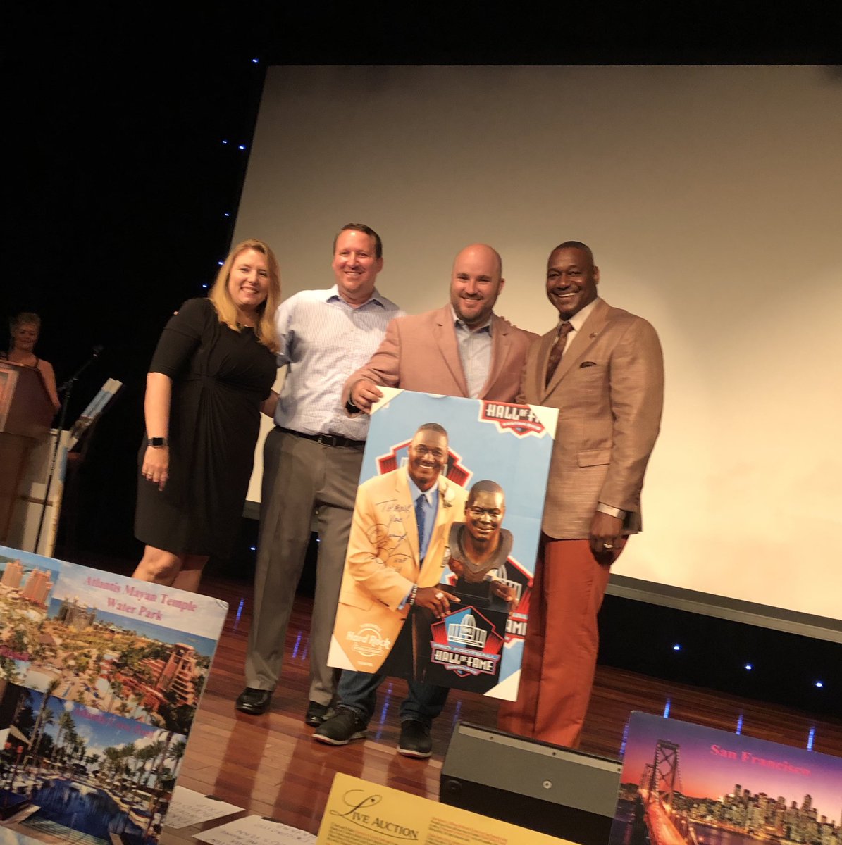 Proud to support Derrick Brooks Charities <a href="/DBrooks55/">Derrick Brooks</a> <a href="/SHRTampa/">Seminole Hard Rock Tampa</a> @HRTampaGator @HardRockDan
