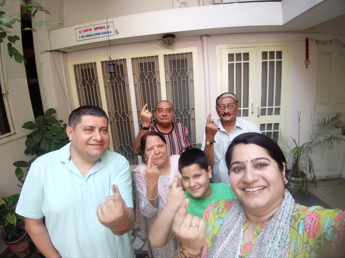 Deeptichopra9's tweet photo. Respected Modiji, our family's vote for you and your vision.#INDIAiswithModi #HarGharModiKeSaath #NaMoAgain2019 @narendramodi @AmitShah @RahulGandhi https://t.co/AnYM6AeKVq