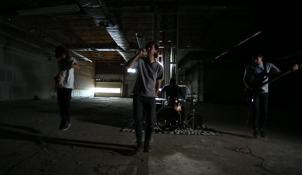 WindventBand's tweet photo. el video oficial de Vinegar ya está en youtube  
https://t.co/BrQU0uzj5p https://t.co/MvUqo5Xz7X
