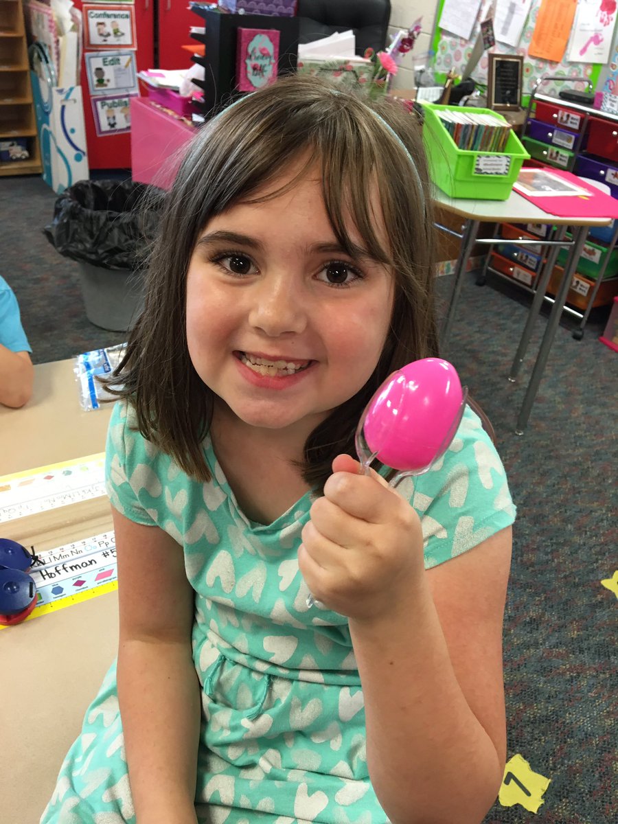 MrsMartinSmiles's tweet photo. #CincoDeMayo #MakeLearningFun #FunIn1Grade ๐ฒ๐ฝ ๐ถ๐ฅ๐ฎ @angardner06 @RossRams1 https://t.co/zHf3EEQk8H