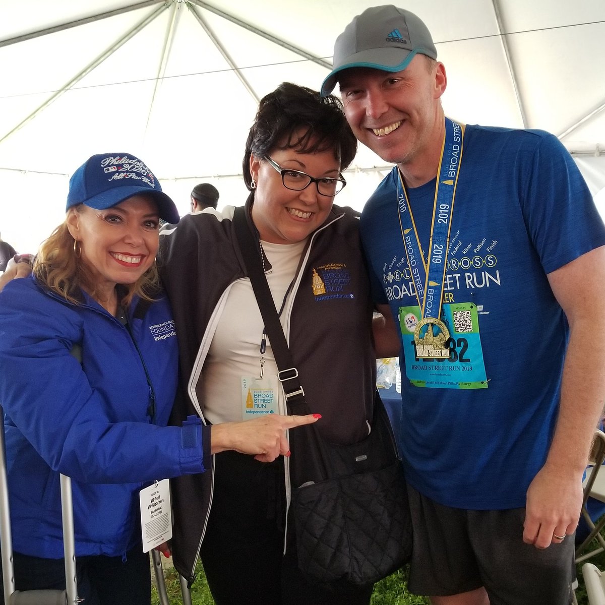 SheilaShowPHL's tweet photo. Congrats to everyone who made today shine in Philly despite ๐ง during #BCBSR19 #40YearsRunning most popular 10-miler in country @IBXRun10. #sponsors #staff #volunteers @IBX
@PhilaParkandRec @NBCPhiladelphia @Telemundo62 @PhilaOEM @PhillyPolice @PhillyFireDept @PhillyMDOEvents https://t.co/BBWIck5kFb