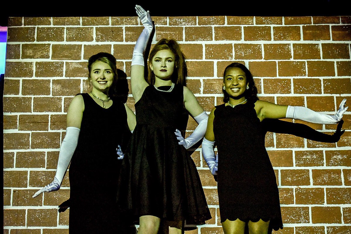 stageraiders's tweet photo. On the 5th day of may, the Stage Raiders finished their last showing of Little Shop of Horrors. Everyone in the cast and crew did a fantastic job! #littleshopofhorrors #stageraiders https://t.co/IkirUEKYFG