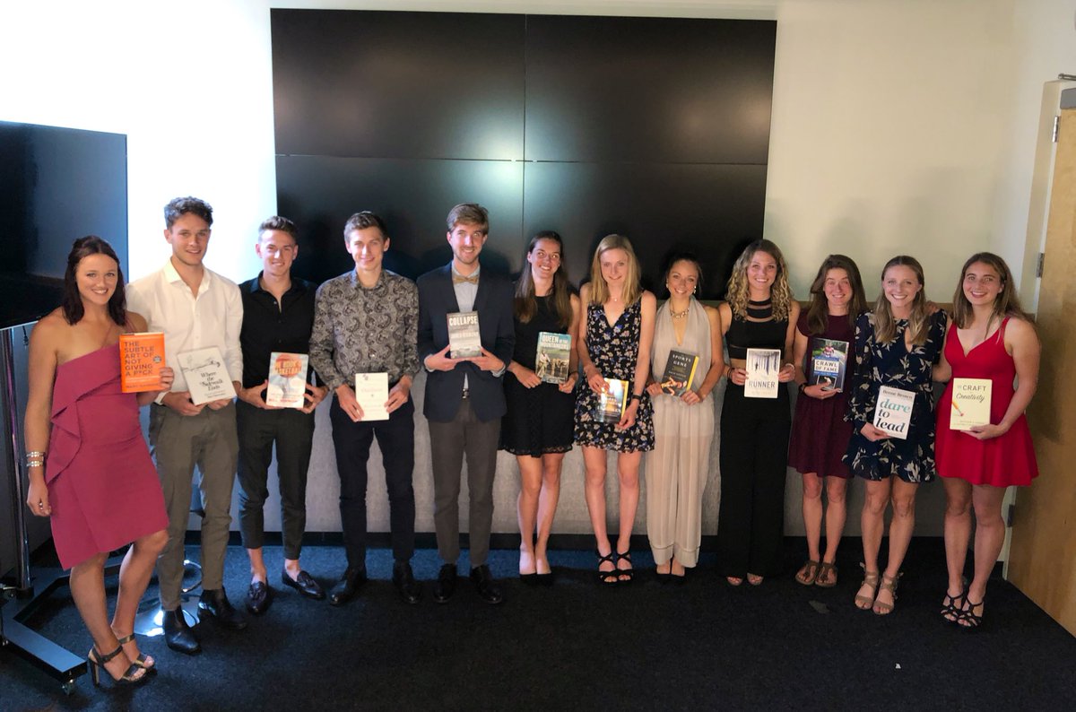 DonsXCTF's tweet photo. Senior Gifts to kick off the #HillTopAwards tonight!
#GiftsofKnowledge
#GoDons https://t.co/Myz8ejYvPy