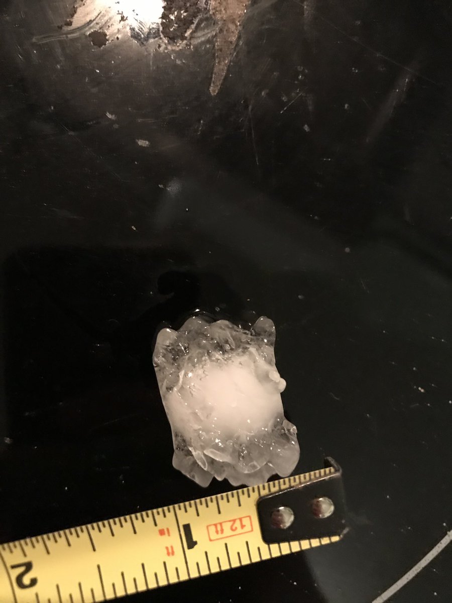 FlaxJessica's tweet photo. Hail size in Hutch @KWCH12 #kwch12 https://t.co/9mJwgoSr9N