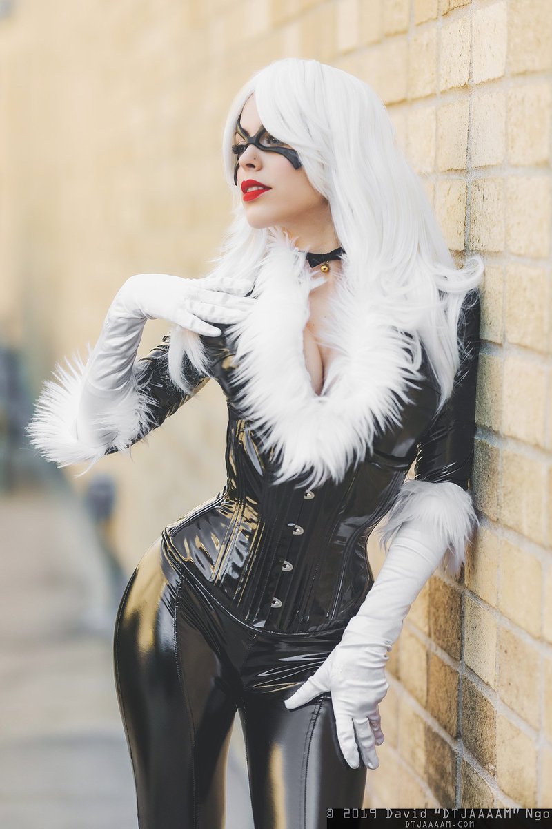 DTJAAAAM's tweet photo. Haven't been to the same con as @Nadyasonika (https://t.co/50kcV1Z3LW) in a loooooong time! Glad to see her during Fan Expo Dallas as Black Cat.

#cosplay #fanexpo #fanexpodallas #fanexpodallas2019 https://t.co/Ewpcv33eCn