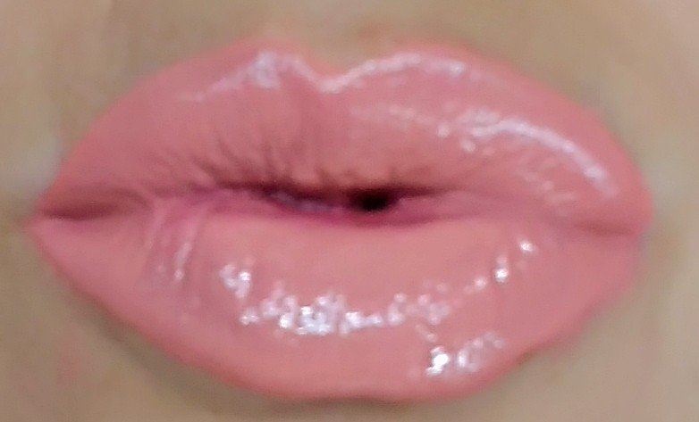 NikkiPe71242364's tweet photo. I'm in love with this color and only 24$ #lipplumoinglioglass #coralkiss #viccosmetics #www.viccosmetics.com/Niki74 https://t.co/BR4zcKUzso