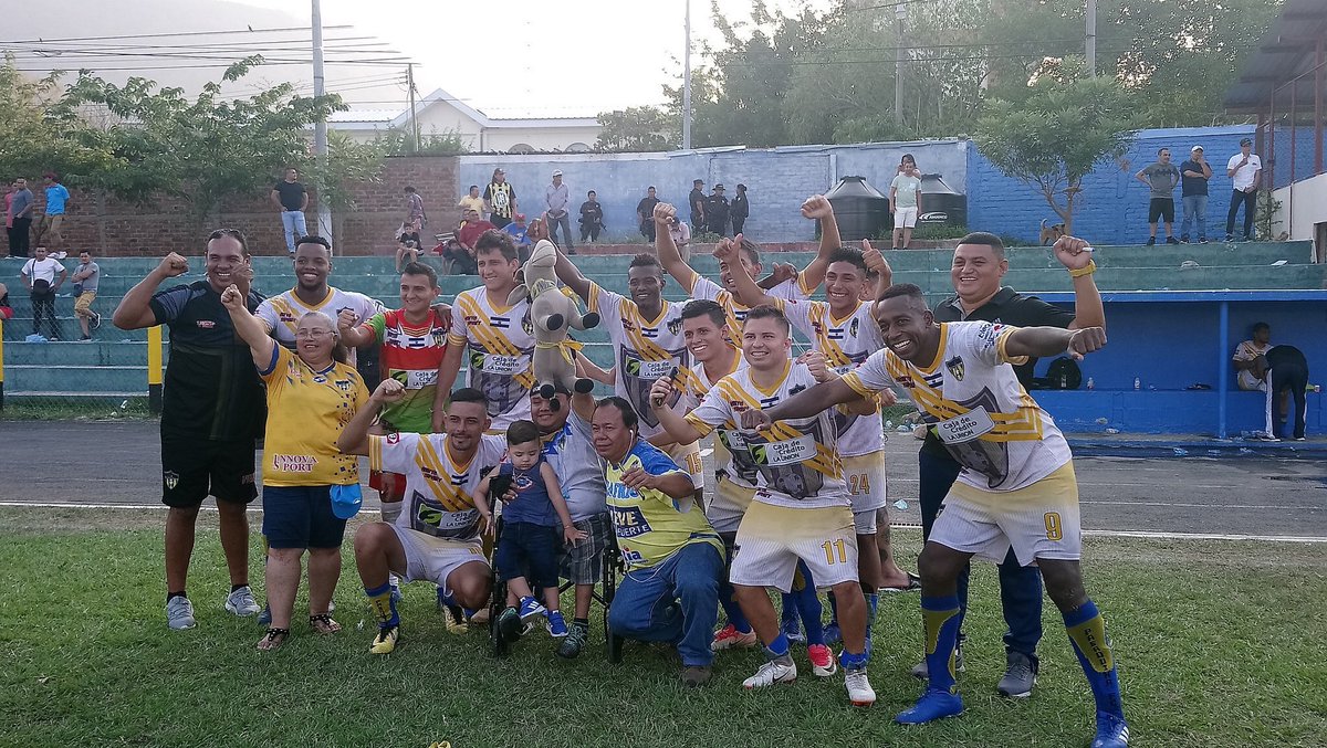 Estamos en cuartos de final. ¡Gran trabajo equipo! #HastaElFinal #VamosPasaquina 🔥🐴⚡️