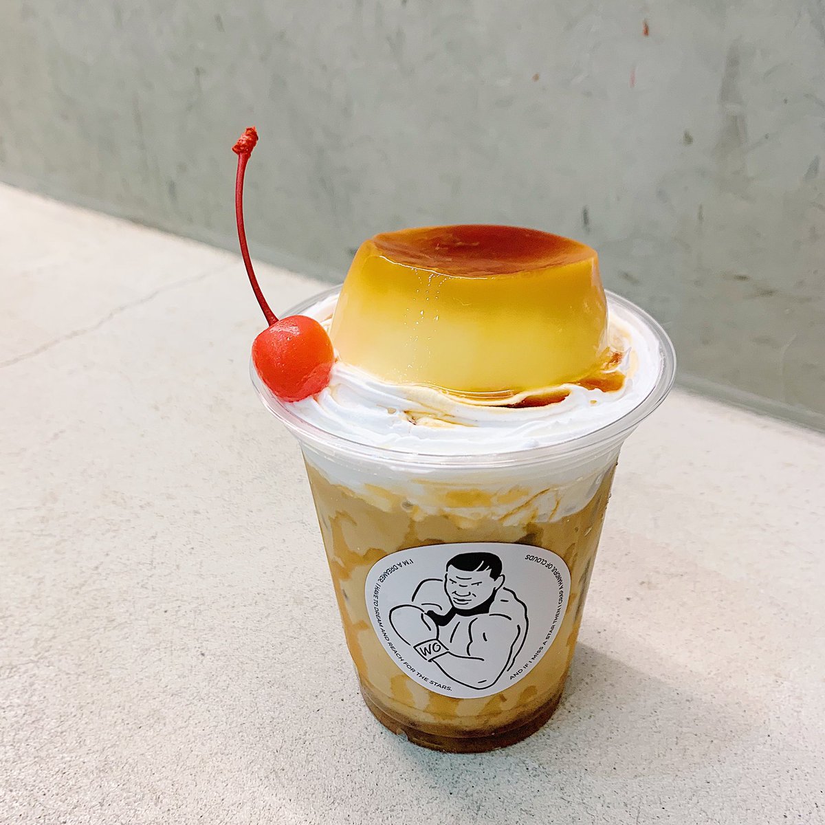 OutHiroshima's tweet photo. 2019/05/06 mon.

おはようございます！

写真は5月限定のキャラメルプリンアラモードです🍮

プリンが丸々1つ乗った
贅沢なドリンクです🥰🥰

#キャラメルプリン
#キャラメルマキアート

https://t.co/1M5KXG3vcT https://t.co/tbW5SZuxsY