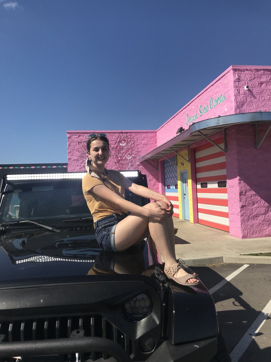 AllisonHouse15's tweet photo. New ride who dis https://t.co/uLOWysmeId