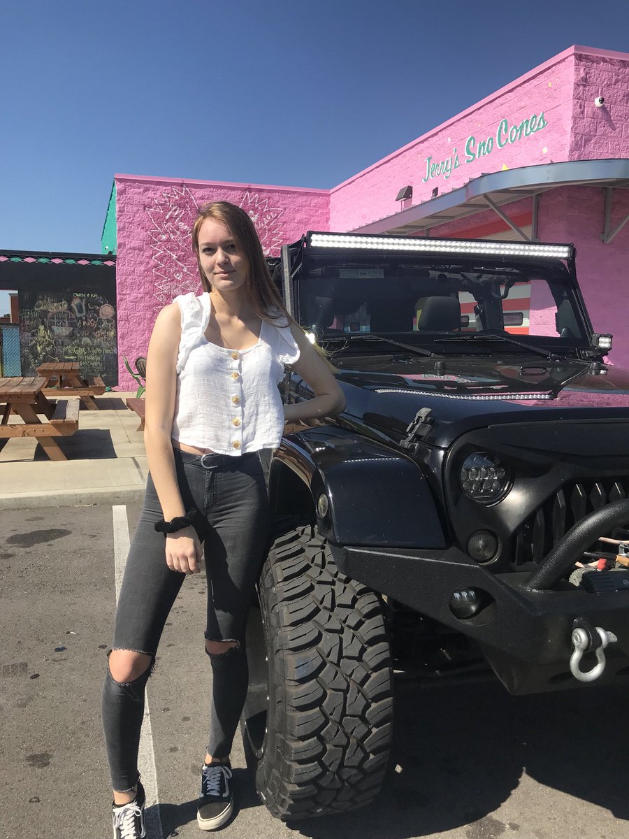 AllisonHouse15's tweet photo. New ride who dis https://t.co/uLOWysmeId