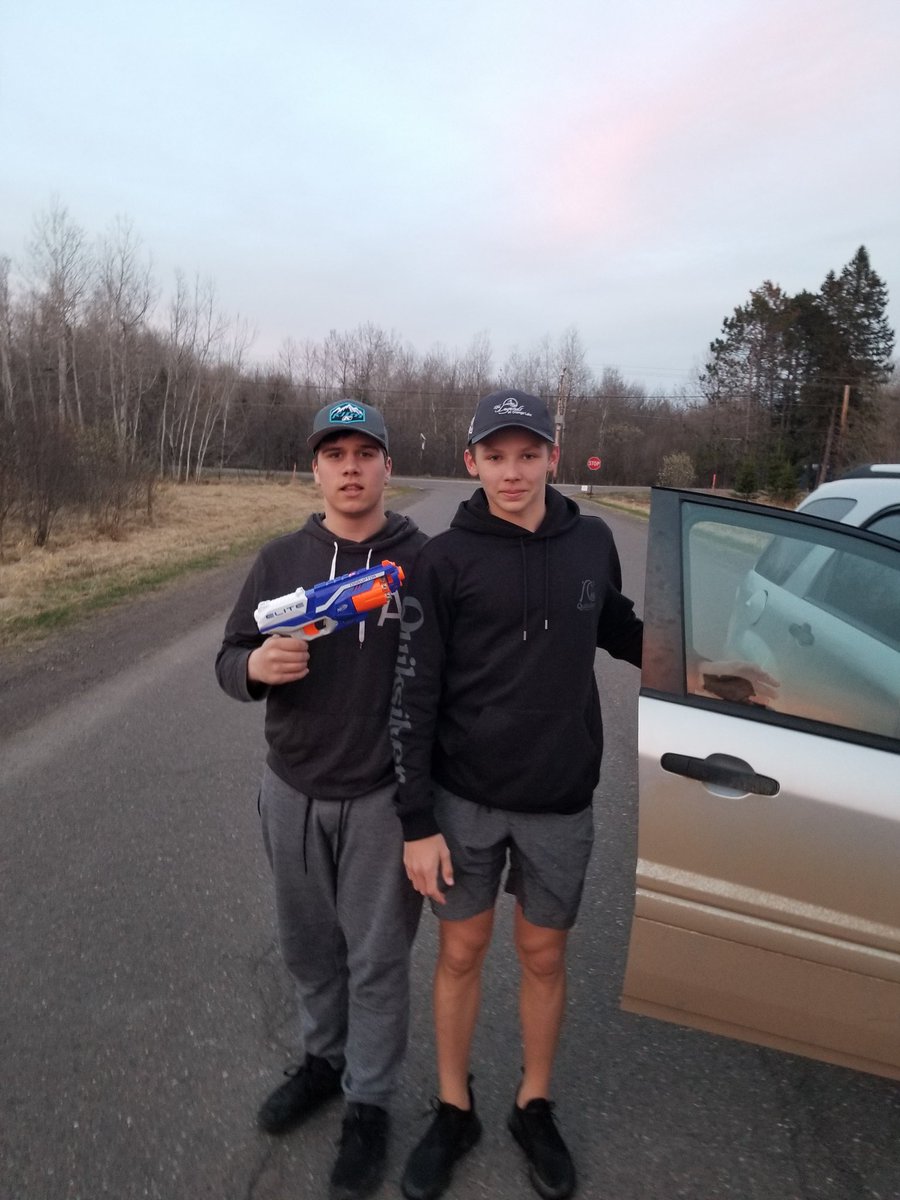 CarsonEhle's tweet photo. @2019_nerfwar straight off the couch. Carson Ehle killed beau janzig from the cereal killers https://t.co/BJziUu2TLc
