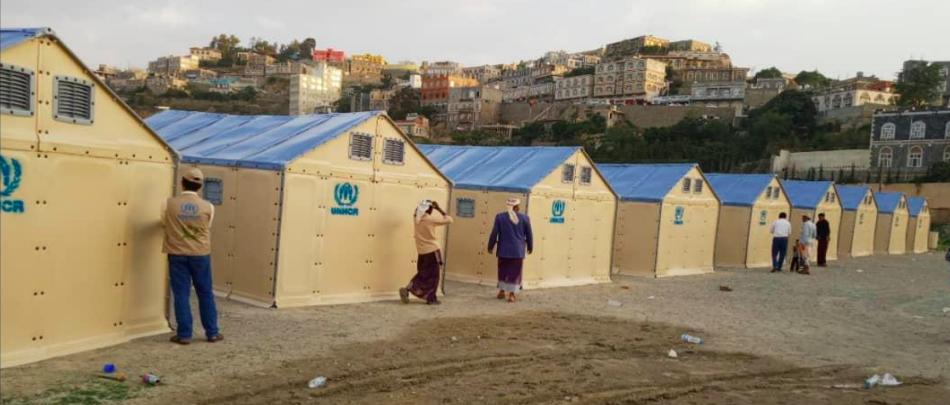 ShelterClustYE's tweet photo. Refugee Housing Units (RHU) being constructed by UNHCR in collaboration with @YEShelterCCCM to provide shelter to 35 IDP families in Hajjah #Yemen #checkoutourresults #refugees #Displacement #Shelter
#humanitarian #yemenwar https://t.co/zUu6pI2TLk