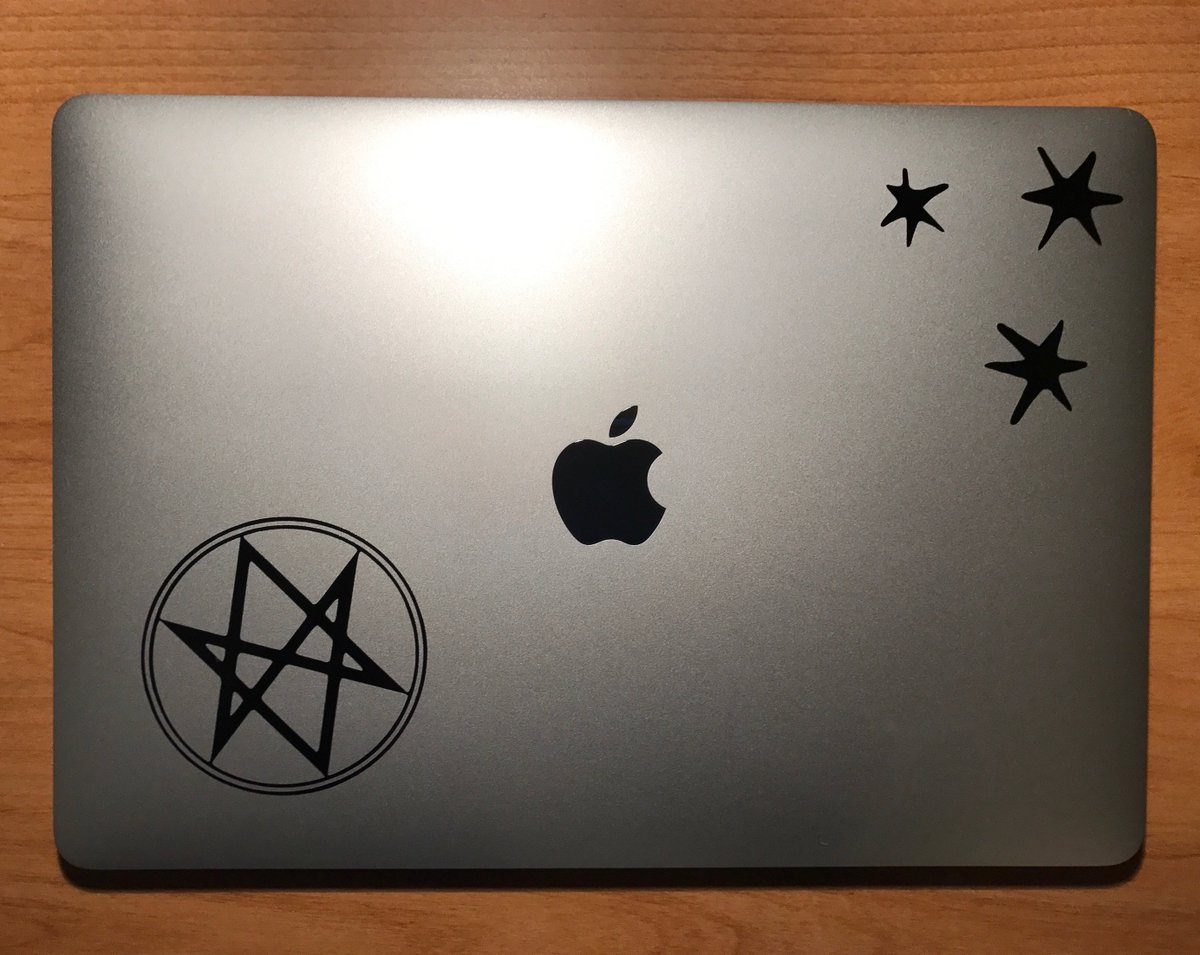 JenniferGitler's tweet photo. My laptop got some vinyl tonight! Showing my #SPNFamily and #HarryPotterGeneration pride! @jk_rowling @cw_spn @jarpad @JensenAckles @DavidHaydnJones @adamfergus https://t.co/9v7CNGVUyk
