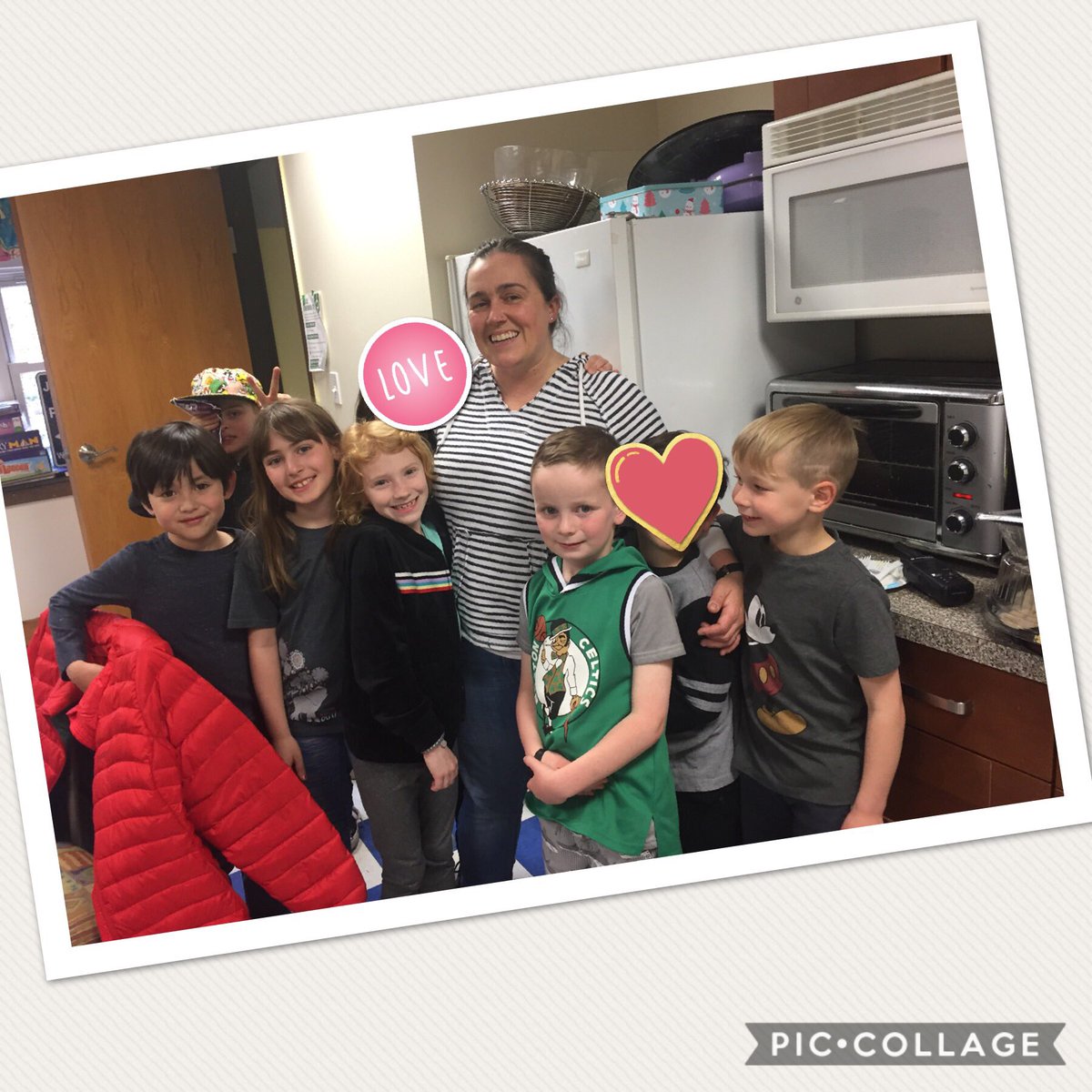 Terriyee1's tweet photo. @JOHNSONASAP @OliveiraCheryl Students were very happy by Cheryl’s surprised visit!  It was so kind for you to come by, Cheryl. https://t.co/CyQSfCR0cJ