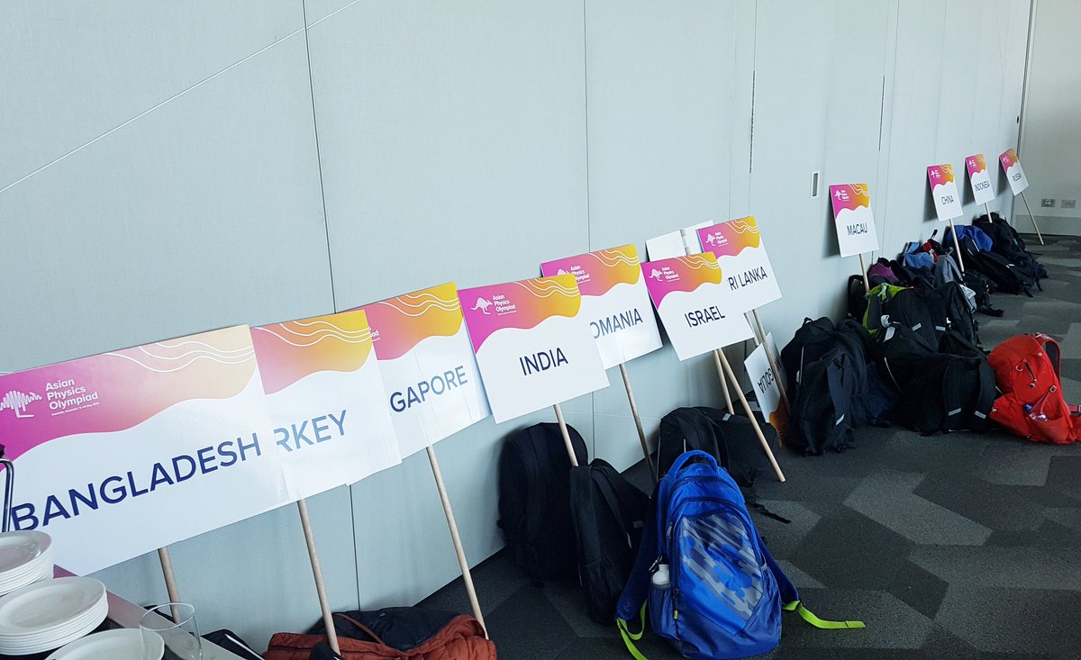 Zoe_Doubleday's tweet photo. All the nations parked for lunch before the best and brightest in #physics compete. @auscienceinnov #apho2019 #adelaide #science https://t.co/xkAx9mTy8Z