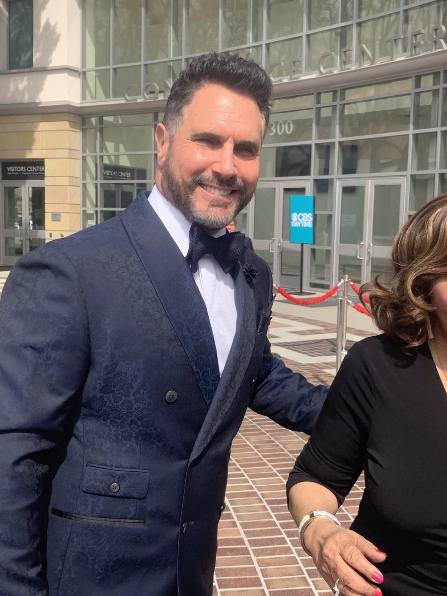 TMZDeeDee's tweet photo. Why did this man smile big BIG when I said #StillisRising? 😏😏 Yeah, I went there... #DaytimeEmmys2019 #DaytimeEmmys https://t.co/1w5ZspPy9W