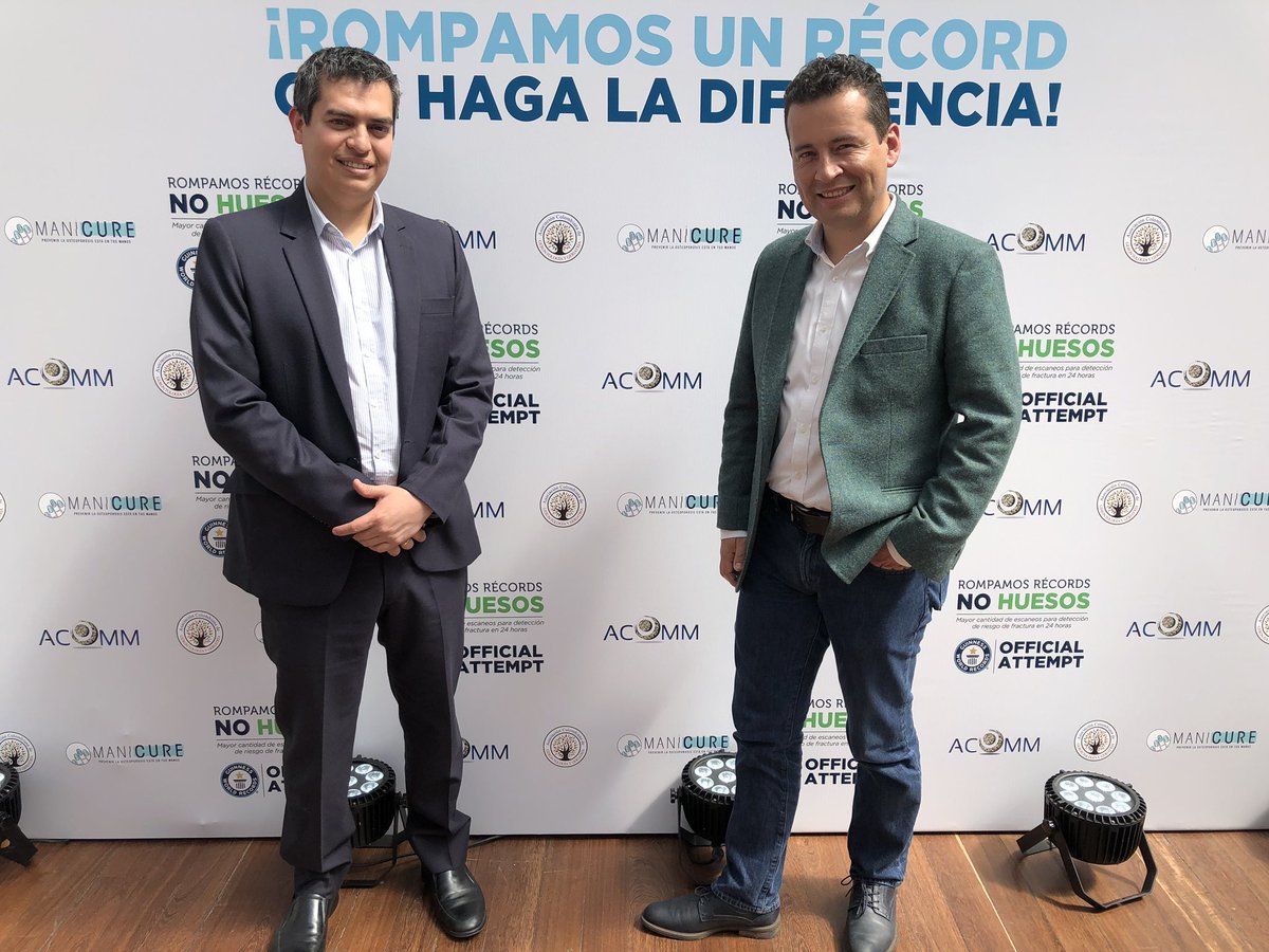 ACGG_CO's tweet photo. La @ACGG_CO 🇨🇴participando en los Guiness World Record junto con Brasil, Canada, Egipto, Kuwait, Líbano, Mexico, Arabia Saudita, Sudáfrica y Turquía 👉🏻 >Tamizaje de #osteoporosis en 24 horas. #AmgenRecord #GuinessWorldRecord https://t.co/Rt3mImAQHs