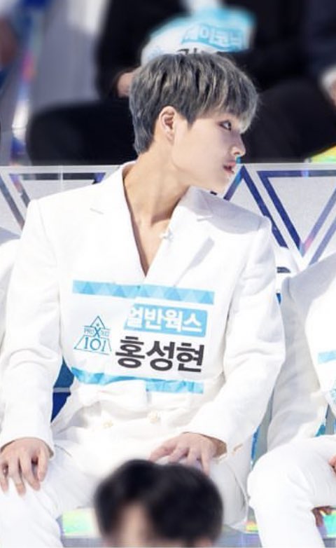 snghyn_u's tweet photo. hi? mr? handsome? https://t.co/bc6nMscYsj
