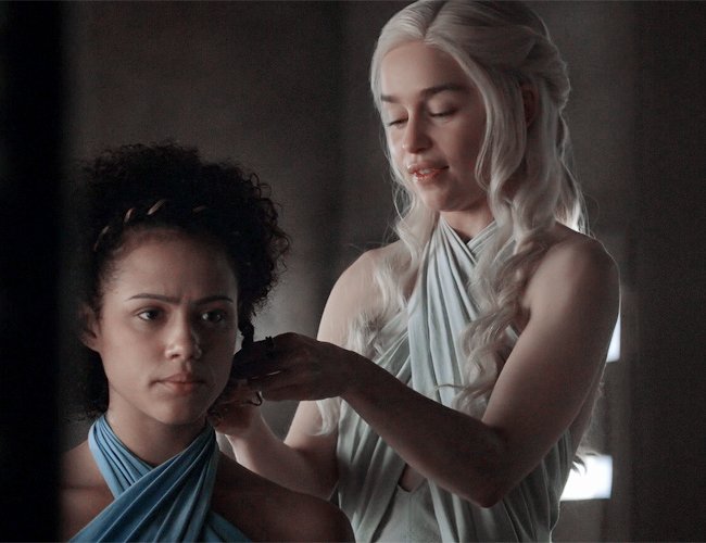 odairannies's tweet photo. "stay with me. never betray me"
"never"

missandei wasn't just dany's most trusted adviser, she was her closest, dearest friend who believed in her with all her heart, who chose to stay with her even though she could've sailed home years ago. it all really breaks my heart https://t.co/9oVbEBw5JE