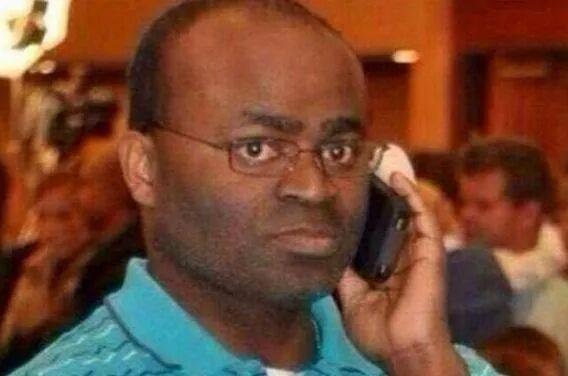 DarkNyx13's tweet image. Me on the phone with the Game of Thrones writers after watching Arya reject Gendry, Jon getting rid of Ghost, Jaime leaving Brienne for Cersei, Rhaegal and Missandei getting killed and Dany starting to go mad all in the same episode #GameofThrones