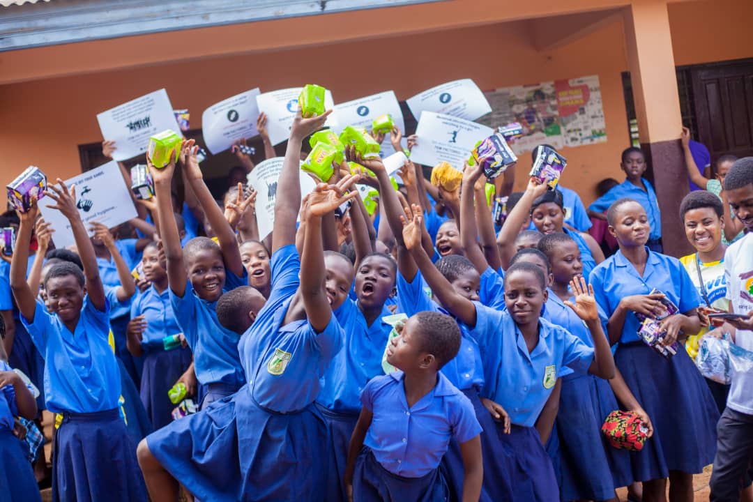 YALINetwork's tweet image. “She is... the voice for the voiceless." @JAnuonyam's passion drove her to start @OLAFngo - that's why she's our #Africa4Her Champion in #Ghana @USEmbassyGhana