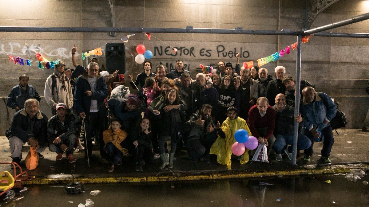 luisgrieco's tweet photo. 21 años de compromiso con nuestros amigos de Retiro. 21 años de celebrar la vida en la calle #estaciondevida https://t.co/Ye8Z2707Sl