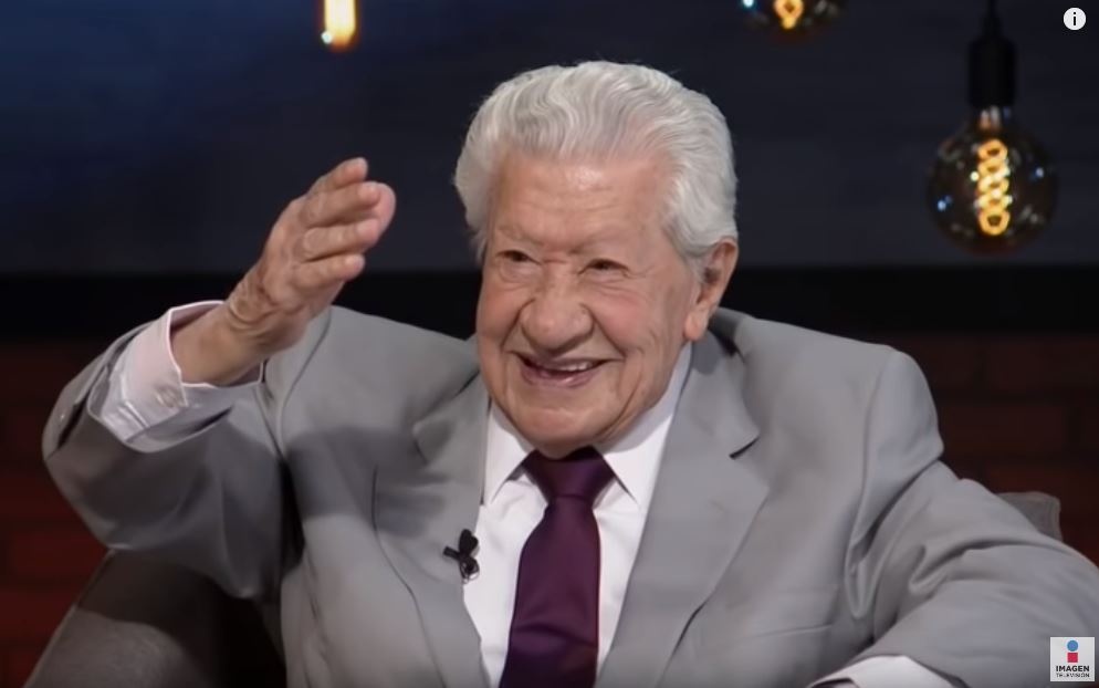 CharleenCTeam's tweet photo. @elminutoque Aplausos de pie desde Lima Perú! GRANDE #DonIgnacioLopezTarso! GRACIAS @GAINFANTE por darme la oportunidad y el privilegio de escuchar a este talentoso primer actor e ilustrísimo ser humano en una entrevista bellìsima, respetuosa y profesional! Abrazos!#Mexico #Perú #ColungaTeam https://t.co/Oj5NQpfFrP