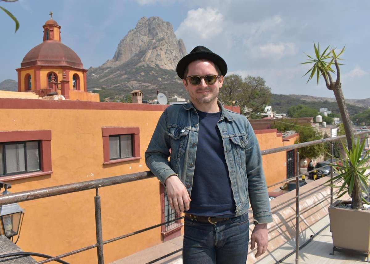 ConcilioBCDMX's tweet photo. El portador del Anillo disfrutando de Bernal, Querétaro... ¡Tuvimos cerca a @elijahwood gracias a @conquemx!
#ElConcilioEnCONQUE #ViveCONQUE https://t.co/BZKwqSYOR1