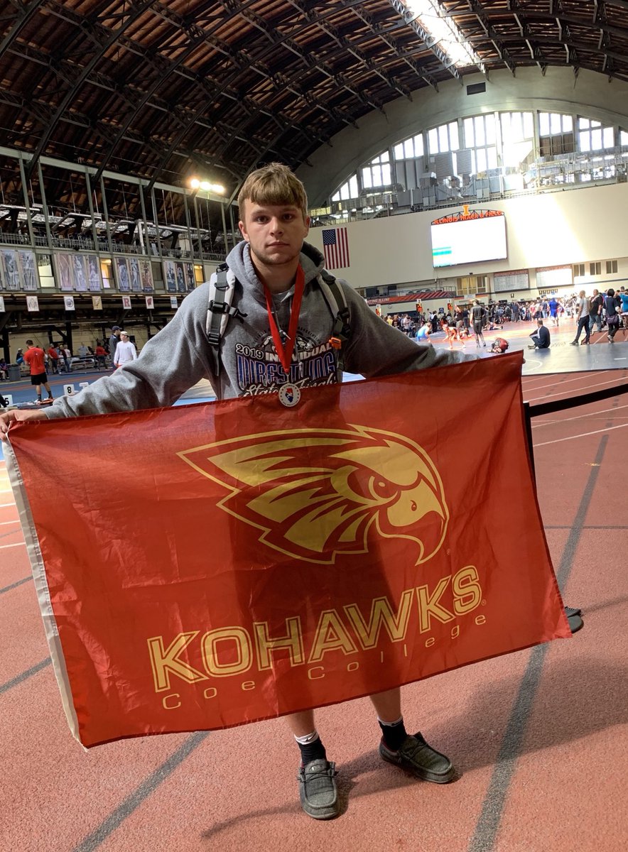 Ryanwaz_5's tweet photo. @KohawkWrestling Illinois Freestyle State #kohawkpride https://t.co/T4Qhw7AUU6