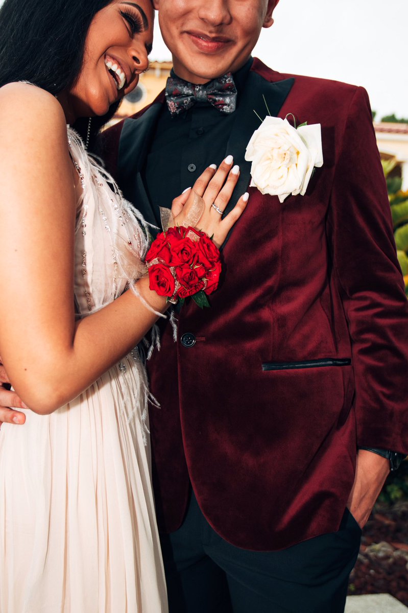 creativekiara's tweet photo. Prom 2019🌹
📸 @richardbencosme https://t.co/fpkLv1NUQF