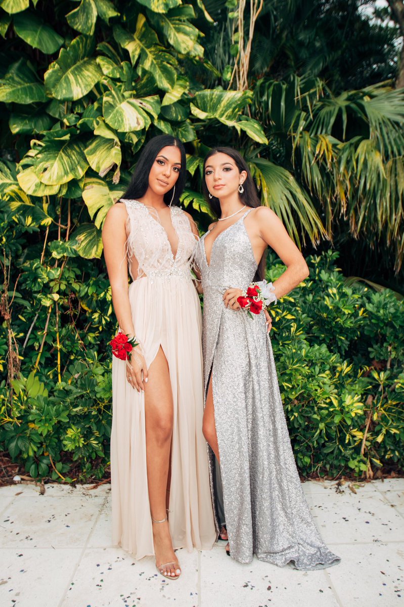 creativekiara's tweet photo. Prom 2019🌹
📸 @richardbencosme https://t.co/fpkLv1NUQF