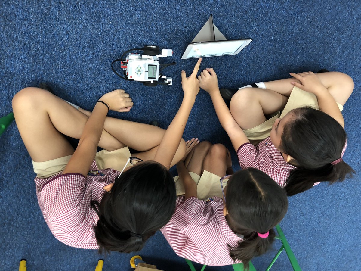 BIS_DREAMSlab's tweet photo. Year 6 are exploring EV3s and the challenge of coding a robot #NAEBeAmbitious #BISHCMC #LEGOEd #EV3 https://t.co/qRbUTcBhgc