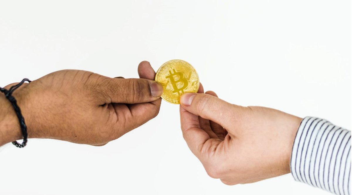 CoinTradingNews's tweet photo. #Bitcoin - Release their 0.18.0 update #BTC
#Qlink - Is planning to #Airdrop tokens to top holders on #Bitasset #exchange #QLC
#Irisnet #IRIS - Is being listed on #Bibox #exchange
#Popchain - Is launching its Mainnet #PCH
#OKCash - Has a block halving #OK
https://t.co/Tt69EcLHwI https://t.co/dqCtepxUNT