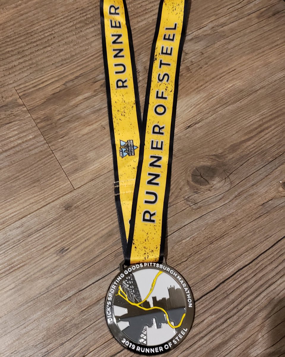 DanMcCoyFitness's tweet photo. 2019 @DICKS @PGHMarathon ✔ 🏅💪 #PittsburghMarathon #Handcyle #AdaptPgh https://t.co/RtMgDRkuzB