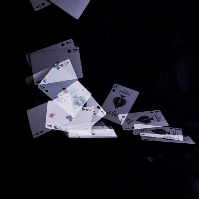 justinsfoto's tweet image. #multishot playing around. 
#fujifilm #godoxad600pro #Godox #1655 #playingcards #aces 
@hypop @fujifilm_global @fujixaus bit.ly/2LpsZ12